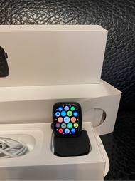 Apple Watch S5不鏽鋼LTE錶款44mm,近全新附兩組原廠錶帶,保固到12月