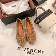 รองเท้าคัชชูcoachสุดเก๋