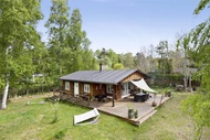 住宿 Sommerhus i nordisk stil, bo i skoven stille ro 丹麥