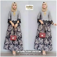 model gamis batik kombinasi polos terbaru 2021 / Baju Muslim Wanita Terbaru - Batik Solo - Batik Pekalongan - Sriwijaya Batik - Arsyilla Klok Lawasan Baju Muslim Wanita