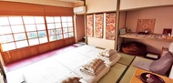 住宿 眷村民宿/月光寶盒眷村文化旅宿/月光3號房/高雄捷運大東站/中山路美食街/來去眷村住一晚/懷舊日式風 台灣地區