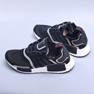 100% authentic ปิดการใช้งาน（free shiping）Adidas NMD_ Originals R1 Boost รองเท้าผ้าใบคลาสสิกจัดส่งทันทีของแท้ 100% รองเท้าผู้ชาย รองเท้าสตรี รองเท้าผ้าใบ