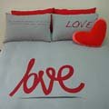 ＊LOVE愛戀 雙人加大針織棉布四件式床組,原價10580元,優惠價3980元(淺灰/嬰紅)