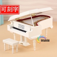 Kotak muzik kayu model piano huruf hitam dan putih kotak muzik hadiah ulang tahun Valentine yang kreatif hiasan piano