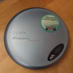 SONY D-EJ775 DISCMAN WALKMAN CD PLAYER 全正常,八成新