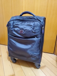 Delsey 前蓋軟喼  20吋行李箱/登機箱 輕身約2.5kg  轆/拉鏈正常  內里新正  hand carry luggage