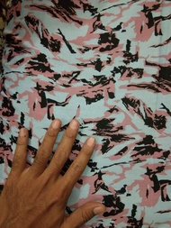 kain rayon motif abstrak bahan adem harga persetengah mtr (0.50 mtr)