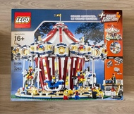 *brand new* LEGO 10196 Carousel
