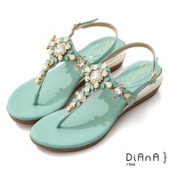 DIANA 3.7cm 質感羊紋超纖X水鑽花朵寶石楔型T字夾腳涼鞋-異國風情-綠