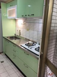 晶潔廚具~客制化廚具~價格透明化 木芯桶+結晶五面門+白鐵檯面 上下櫃200CM,搭豪山3機