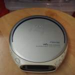 SONY D-FJ215 DISCMAN CD PLAYER 全正常