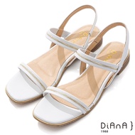 DIANA 2.5cm 質感牛皮方頭金屬幾何飾釦一字露趾涼鞋-白