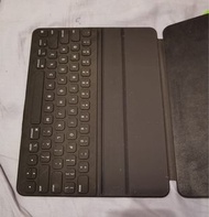 Ipad pro 12 inch smart keyboard
