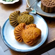 (Halal) Goldfish Tea Biscuit/ Mooncake 2 pcs