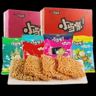 Makanan Kering Mie Xiaozhuan Kering Renyah Mie Instan Kering Mie Instan Dibakar
