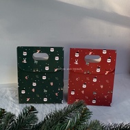Christmas gift wrapping paper bags | Christmas gift bag | Oyster and Things.