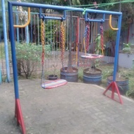 Playground Outdoor Ayunan Besi Mainan Anak Anak Preloved Second Bekas