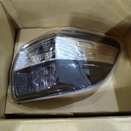 GENUINE TOYOTA WISH ZGE20 2012 TAIL LAMP IN CLEAR TYPE