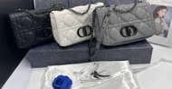 กระเป๋าของใหม่ กระเป๋าสะพายข้าง DIOR CARO คราฟสกิน ออริ อะไหล่ดำ