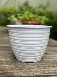 Calista Pot Bunga Oentoeng / Pot Bunga Plastik / Pot Tanaman