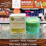 Garnier Skin Natural Krim Susun Siang dan Malam