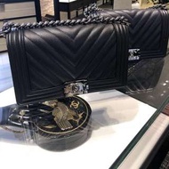 全新小香 boy Chanel 25cm 香奈兒牛皮v紋 山形紋 (二色入)