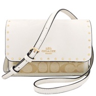 COACH 象牙白色蟒蛇紋大C PVC鉚釘腰包/斜背兩用包