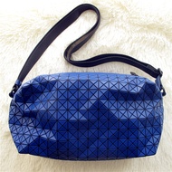 July 6th Beijing Spot Japan Issey Miyake ISSEY Shoulder Messenger Saddle Bag Camera Bag Men
