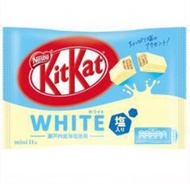 Kitkat鹽味白朱古力威化11枚入【獨立包裝】(4902201179492)藍白色