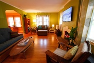住宿 Colorful Uptown Retreat (2nd floor) 明尼阿波利斯, 美國