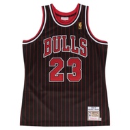 M&N Authentic球員版復古球衣 公牛隊 96-97 #23 Michael Jordan