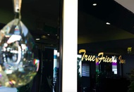 住宿 「Truefriend Inn」4-8人房(4大床) 花蓮市中心/近東大門夜市/含免費接送/走三層 台灣地區