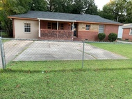 住宿 Beautifully remodeled 2100 square feet home! 哥倫布, 喬治亞州, 美國