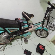 sepeda listrik selis bekas
