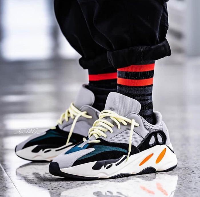 yeezy 700 boost prix