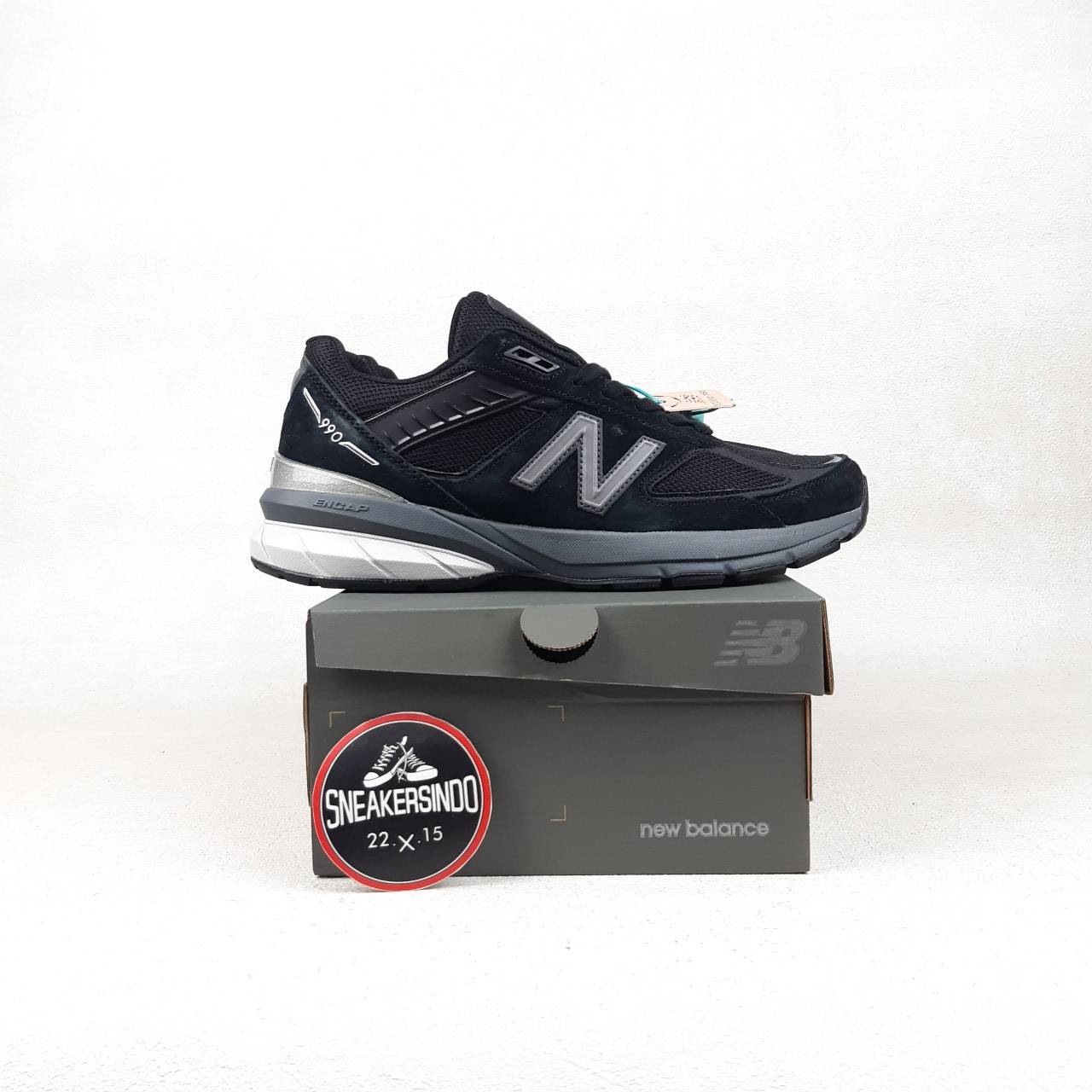 Harga New Balance 990v5 Original Black 
