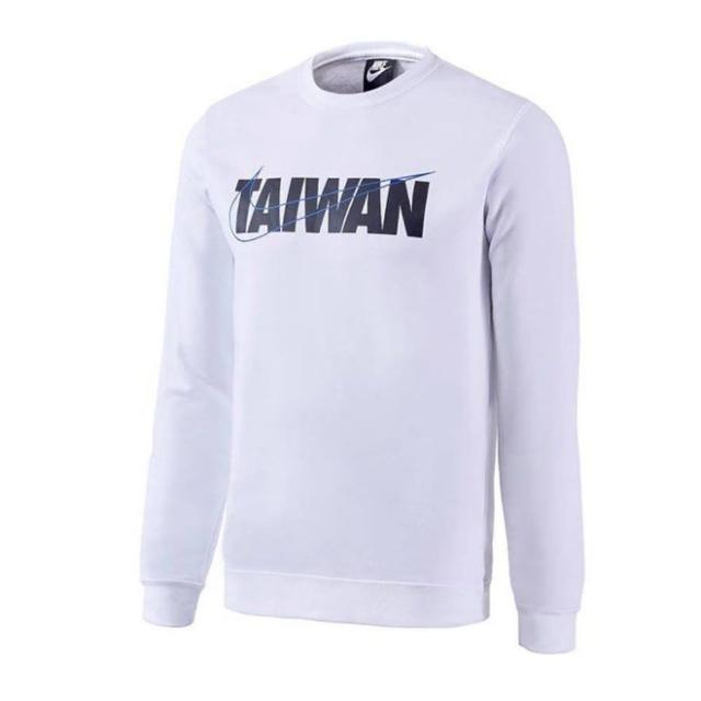nike fleece crew