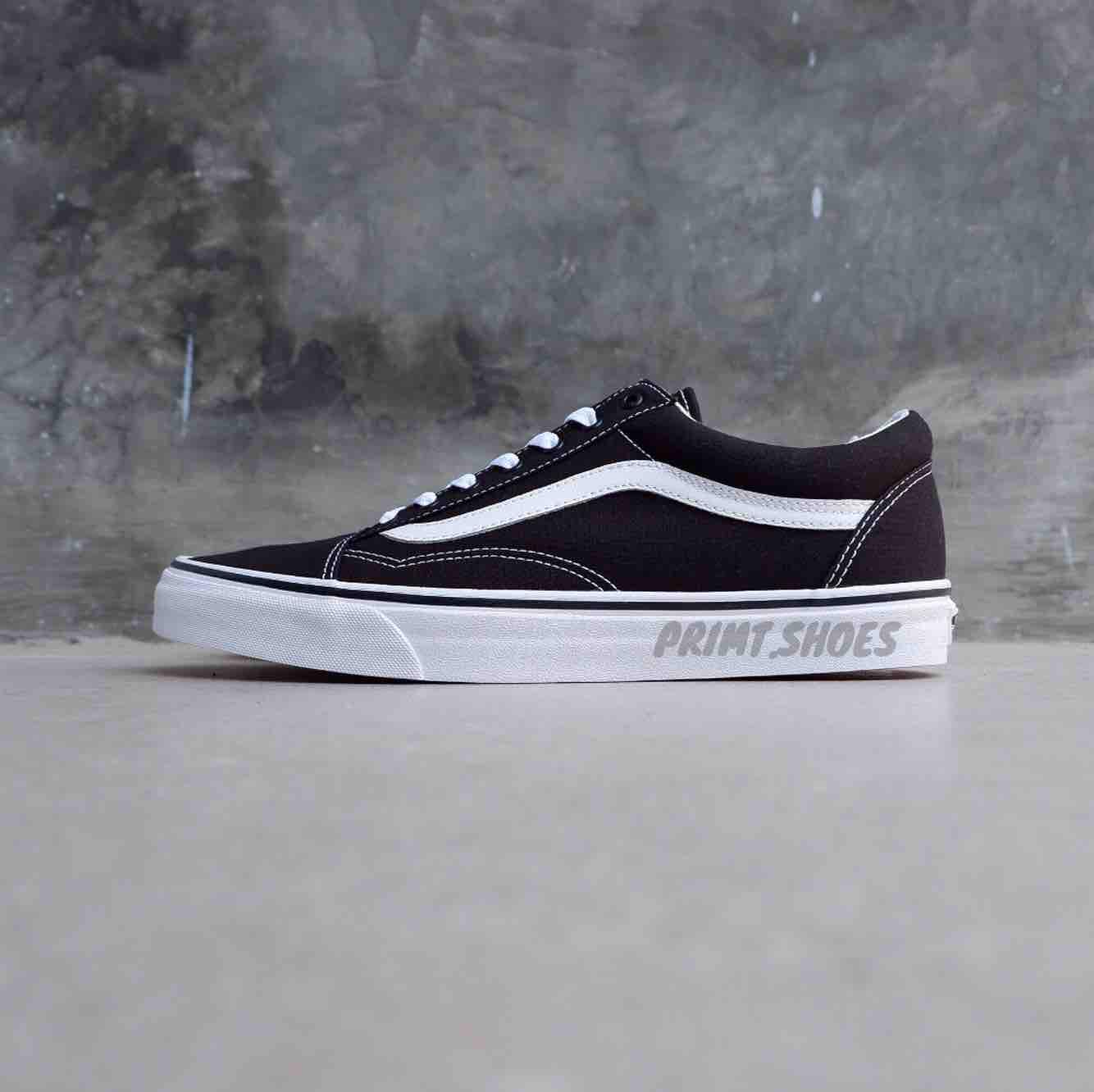 canvas white old skool vans