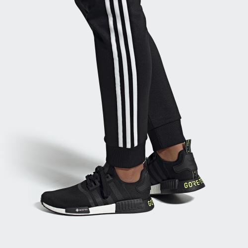 nmd_r1 core black