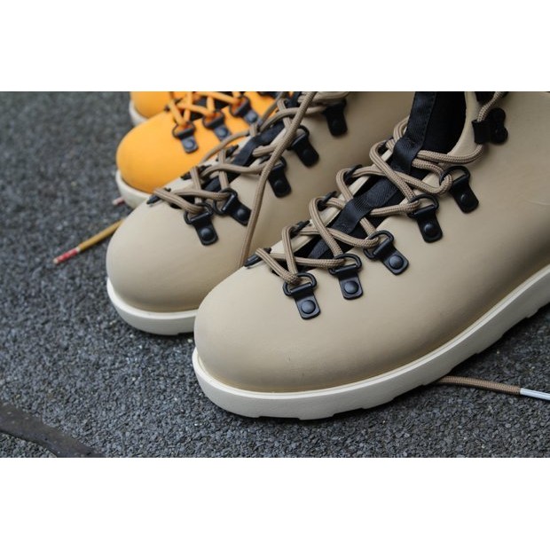 Native Fitzsimmons 防水登山靴的價格推薦 22年11月 比價比個夠biggo