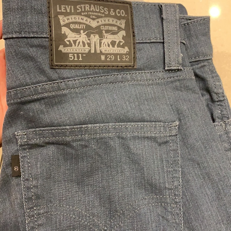 levis 045111390