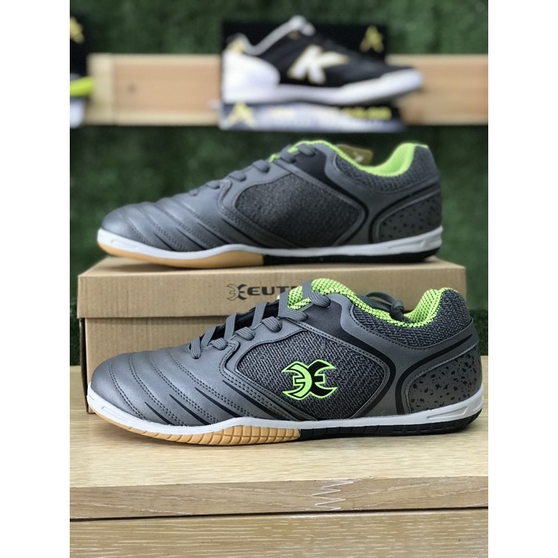 eutag futsal shoes