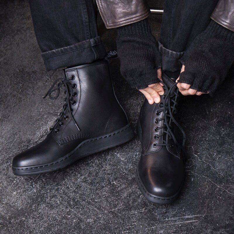 doc martens newton mono