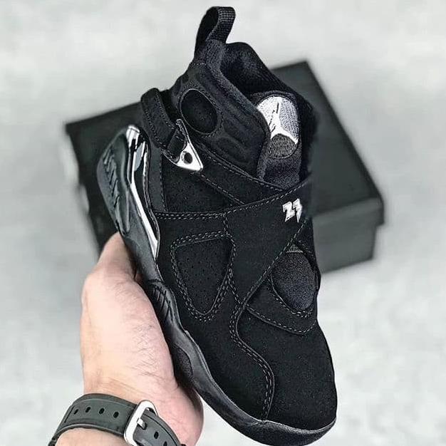 all black retro 8