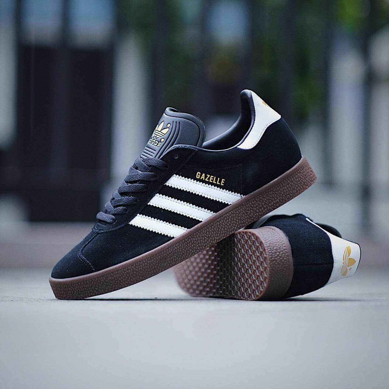 adidas gazelle black white gum
