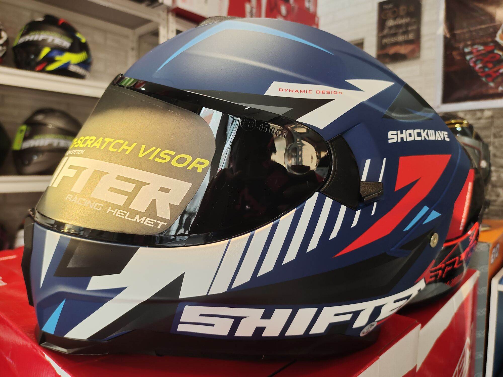 shifter helmet r1