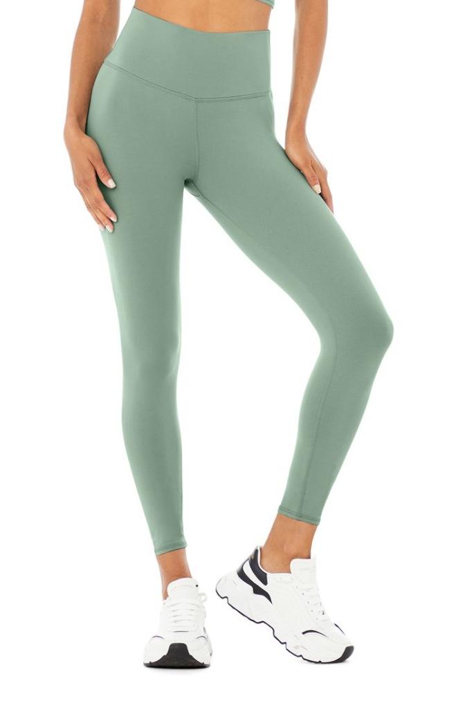 Alo Yoga Legging Terbaru Juli 2022 