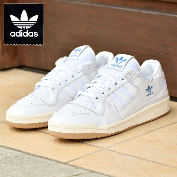 adidas originals forum 84 low trainers in white and blue