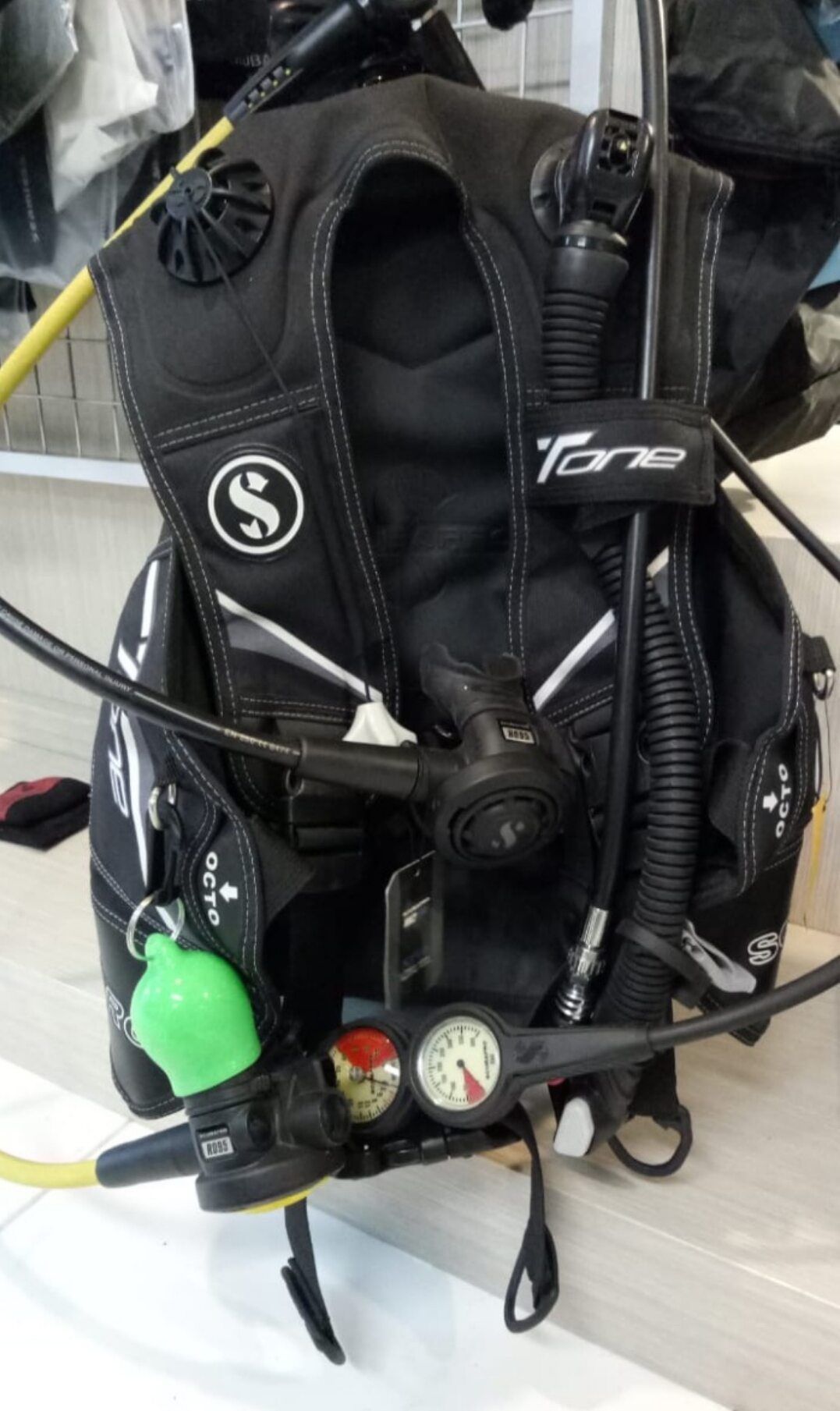 Harga Scubapro Terbaru November 2022 BigGo Indonesia