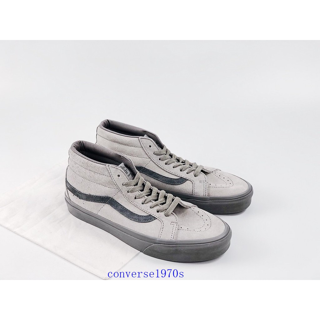 reigning champ x vans